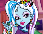 Monster High Giydirme